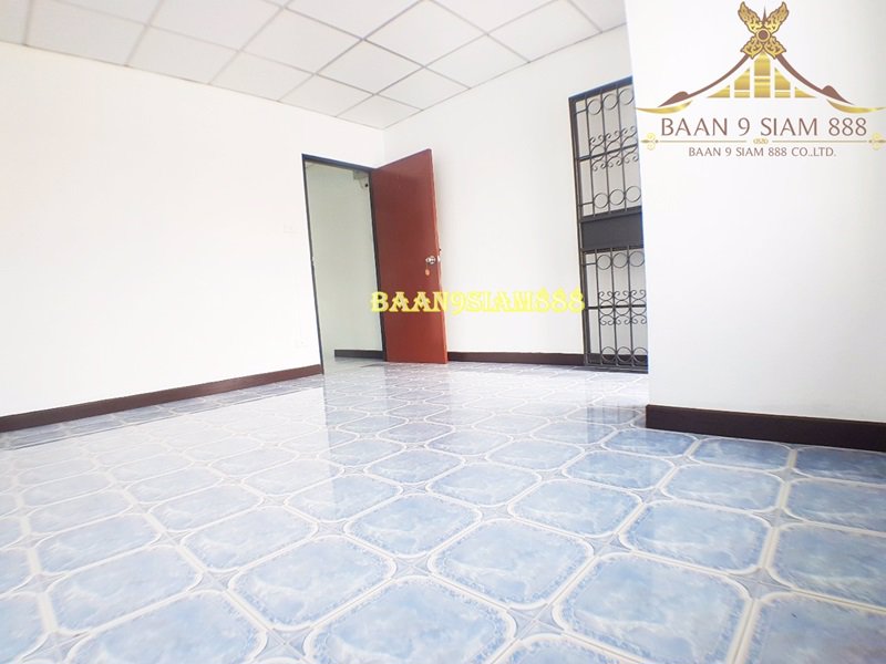 ทาวน์เฮ้าส์-หมู่บ้าน-นครทองปาร์ควิว3