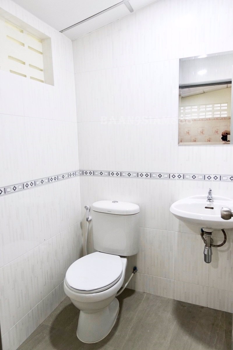 ทาวน์เฮ้าส์-แปลงมุม-หมู่บ้านกฤษติญา3-ปากเกร็ด-ใกล้เมืองทอง