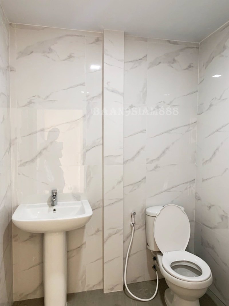 ทาวน์เฮ้าส์-แปลงมุม-หมู่บ้านกฤษติญา3-ปากเกร็ด-ใกล้เมืองทอง