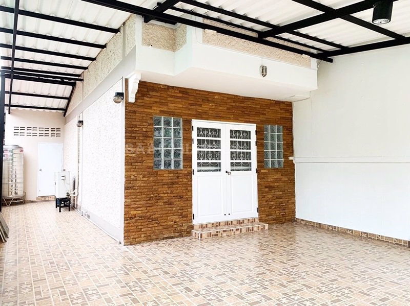 ทาวน์เฮ้าส์-แปลงมุม-หมู่บ้านกฤษติญา3-ปากเกร็ด-ใกล้เมืองทอง