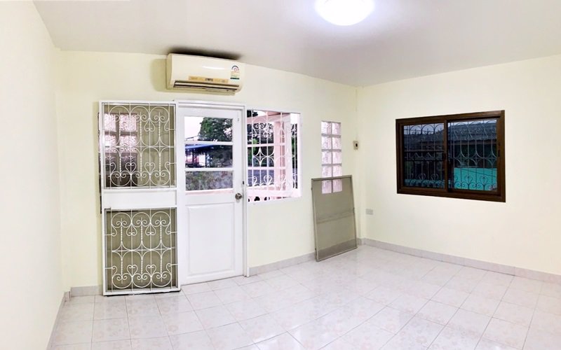 ทาวน์เฮ้าส์-แปลงมุม-หมู่บ้านกฤษติญา3-ปากเกร็ด-ใกล้เมืองทอง