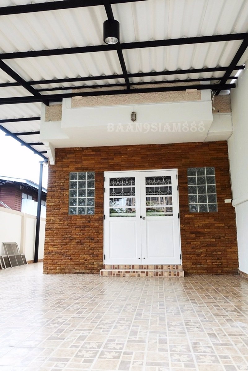 ทาวน์เฮ้าส์-แปลงมุม-หมู่บ้านกฤษติญา3-ปากเกร็ด-ใกล้เมืองทอง