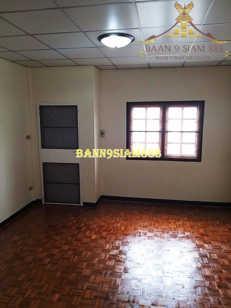 ทาวน์เฮ้าส์-หมู่บ้าน-นันทนาการ์เด้น