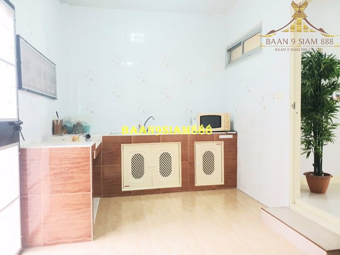 ทาวน์เฮ้าส์-2ชั้น-หมู่บ้านเปี่ยมสุข-ปากเกร็ด