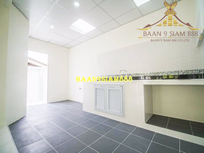 ทาวน์เฮ้าส์-หมู่บ้าน-ศุภากร-แปลงมุม