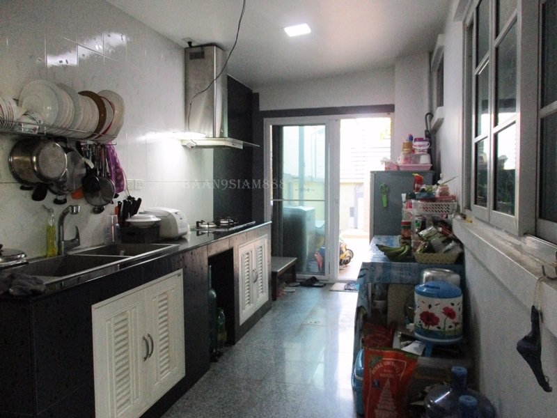 บ้านเดี่ยว-บัวทอง12-รัตนาธิเบศร์