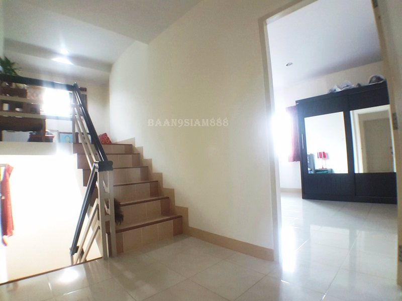 บ้านแฝด-หมู่บ้าน-บางกอกการ์เด้นท์-หลังมุม-