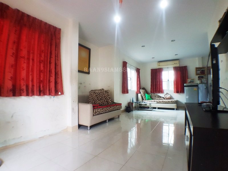 บ้านแฝด-หมู่บ้าน-บางกอกการ์เด้นท์-หลังมุม-