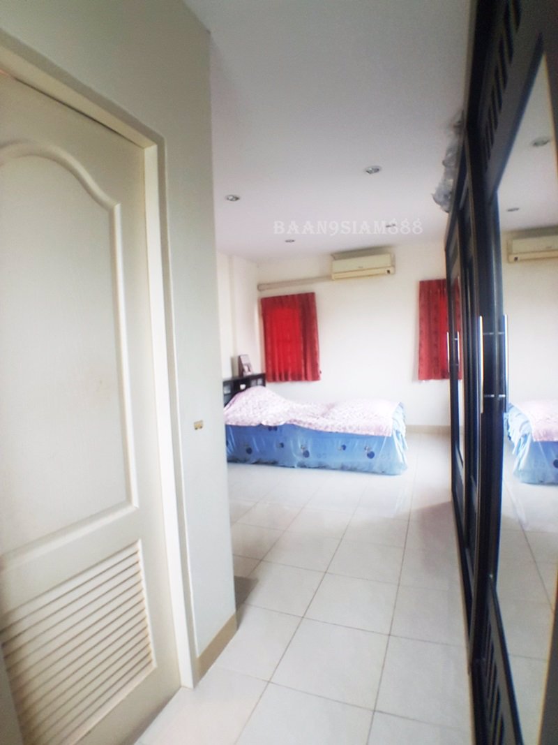 บ้านแฝด-หมู่บ้าน-บางกอกการ์เด้นท์-หลังมุม-