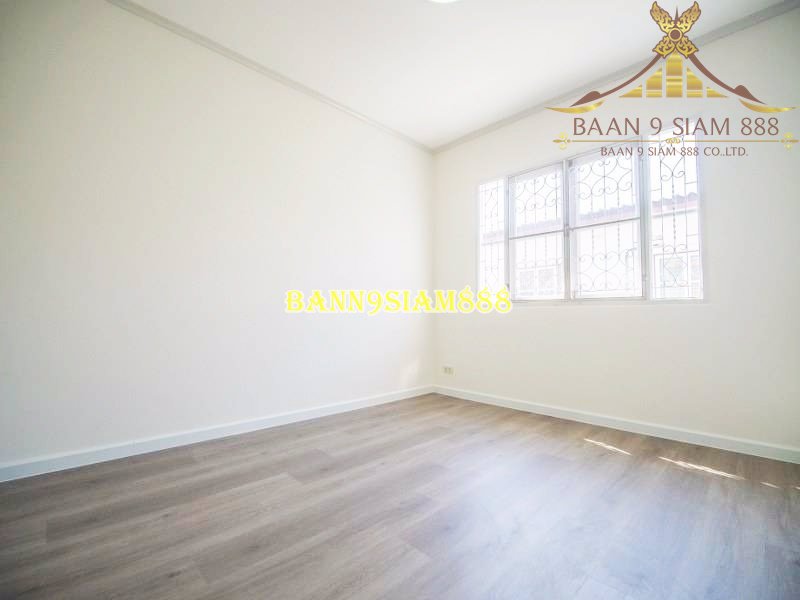 ทาวน์เฮ้าส์-หมู่บ้าน-บุศรินทร์-วงแหวนรัตนาธิเบศร์