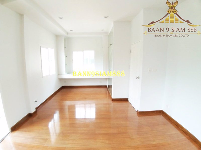 บ้านแฝด-เดอะ-วิลล่า-ท่าอิฐ