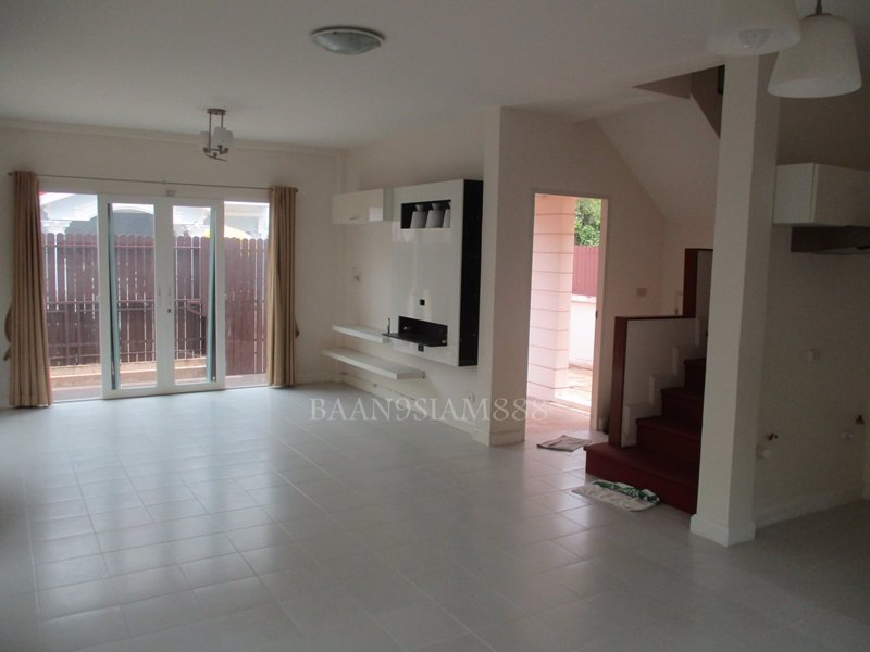 บ้านแฝด-2ชั้น-วิลล่าท่าอิฐ