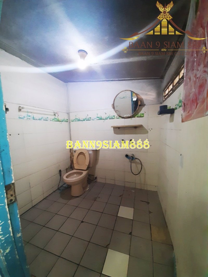 ทาวน์เฮ้าส์-หมู่บ้าน-ไทยานนท์