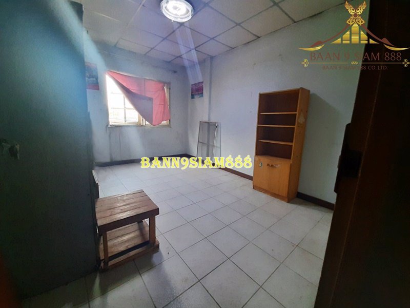 ทาวน์เฮ้าส์-หมู่บ้าน-ไทยานนท์