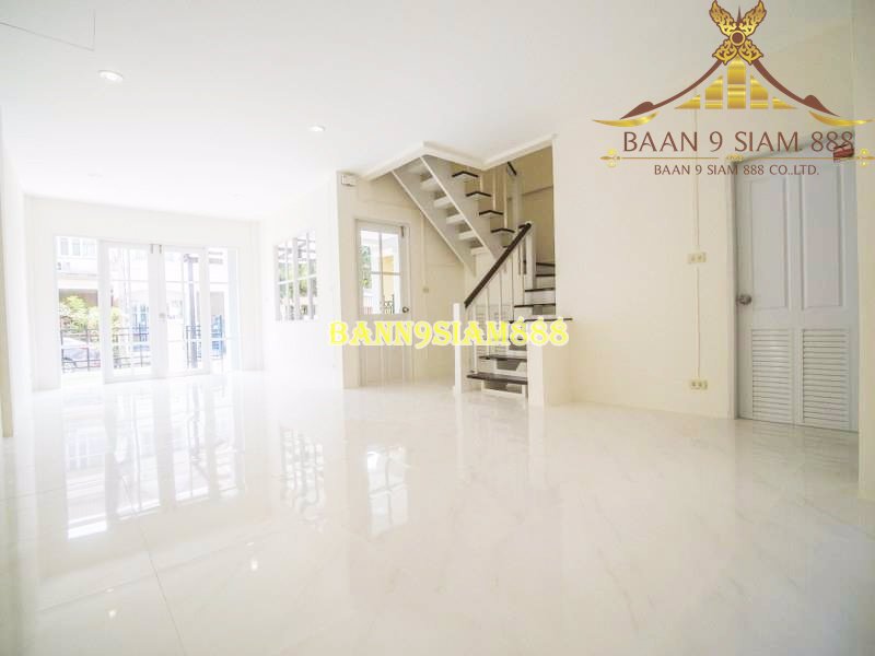 ทาวน์เฮ้าส์-หมู่บ้าน-บุศรินทร์-บ้านกล้วย-