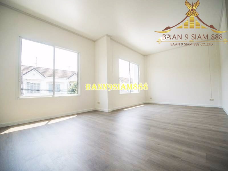 ทาวน์เฮ้าส์-หมู่บ้าน-บุศรินทร์-บ้านกล้วย-