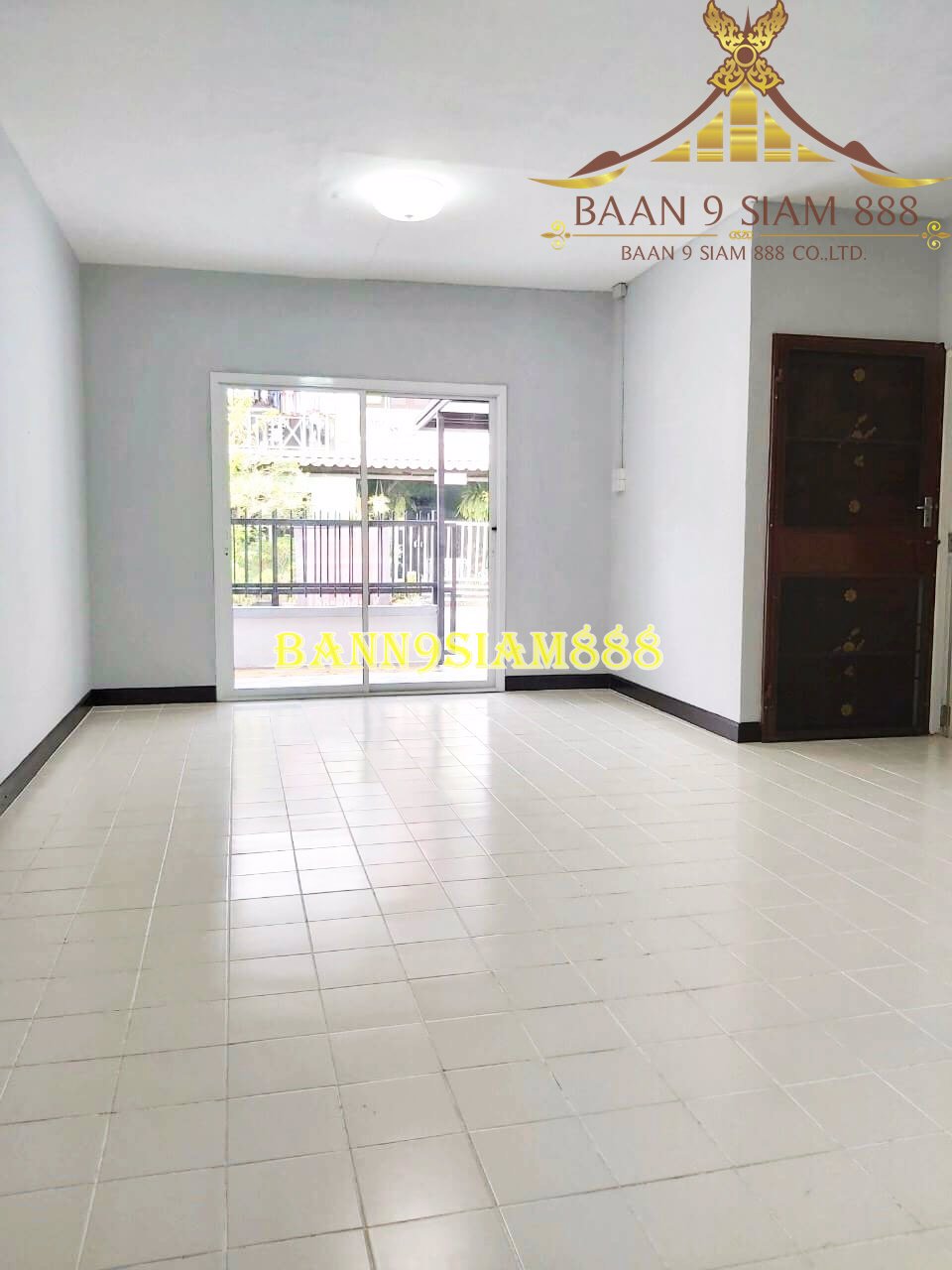 ทาวน์เฮ้าส์-2ชั้น-หมู่บ้าน-พฤกษา3