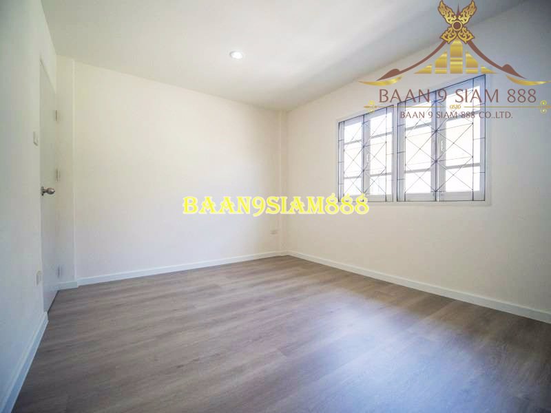 ทาวน์เฮ้าส์-หมู่บ้าน-สิรีนเฮ้าส์-ไทรม้า-ท่าอิฐ