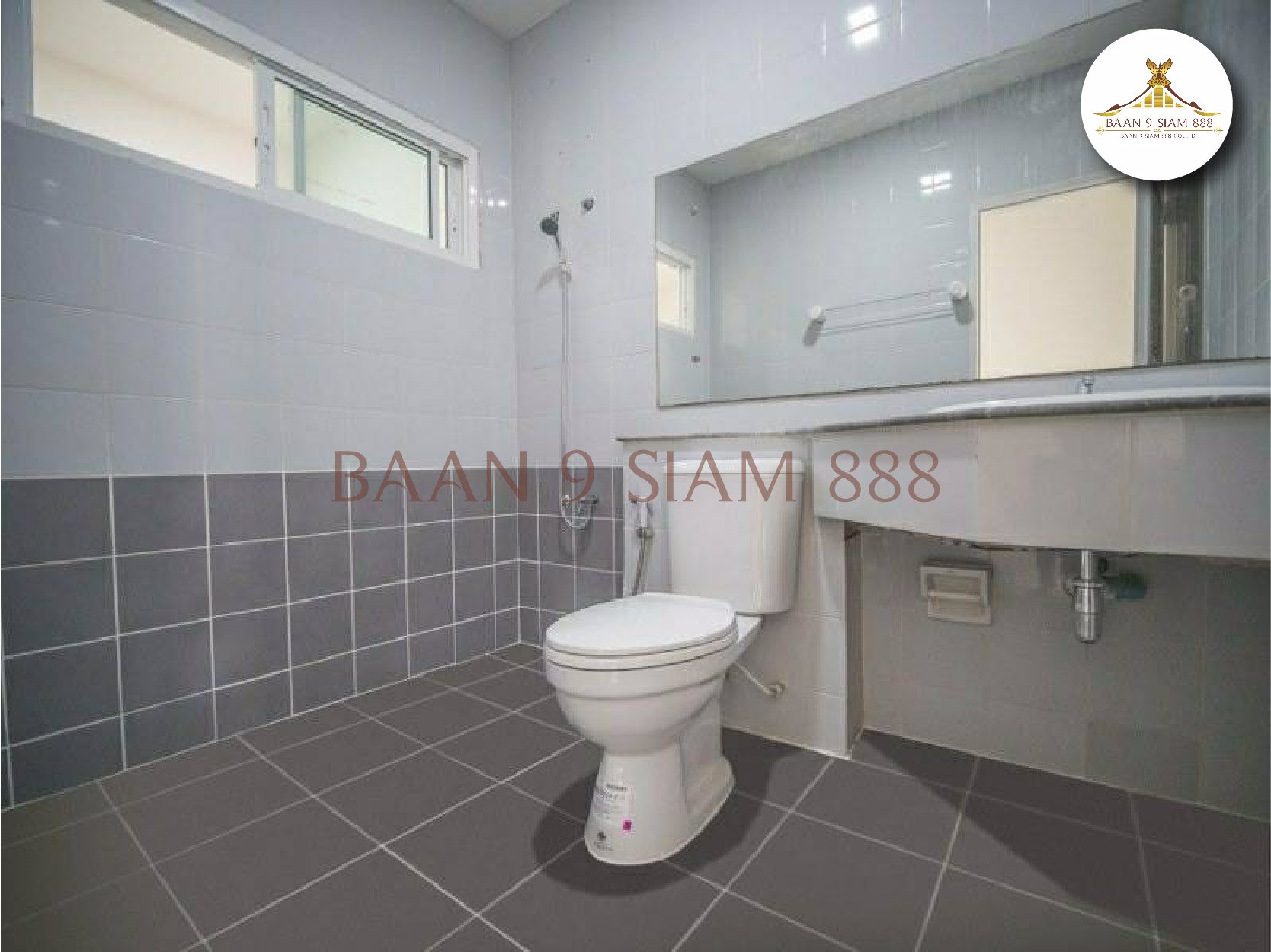 ทาวน์เฮ้าส์-นันทนาการ์เด้นท์-2-ต้นซอยท่าอิฐ