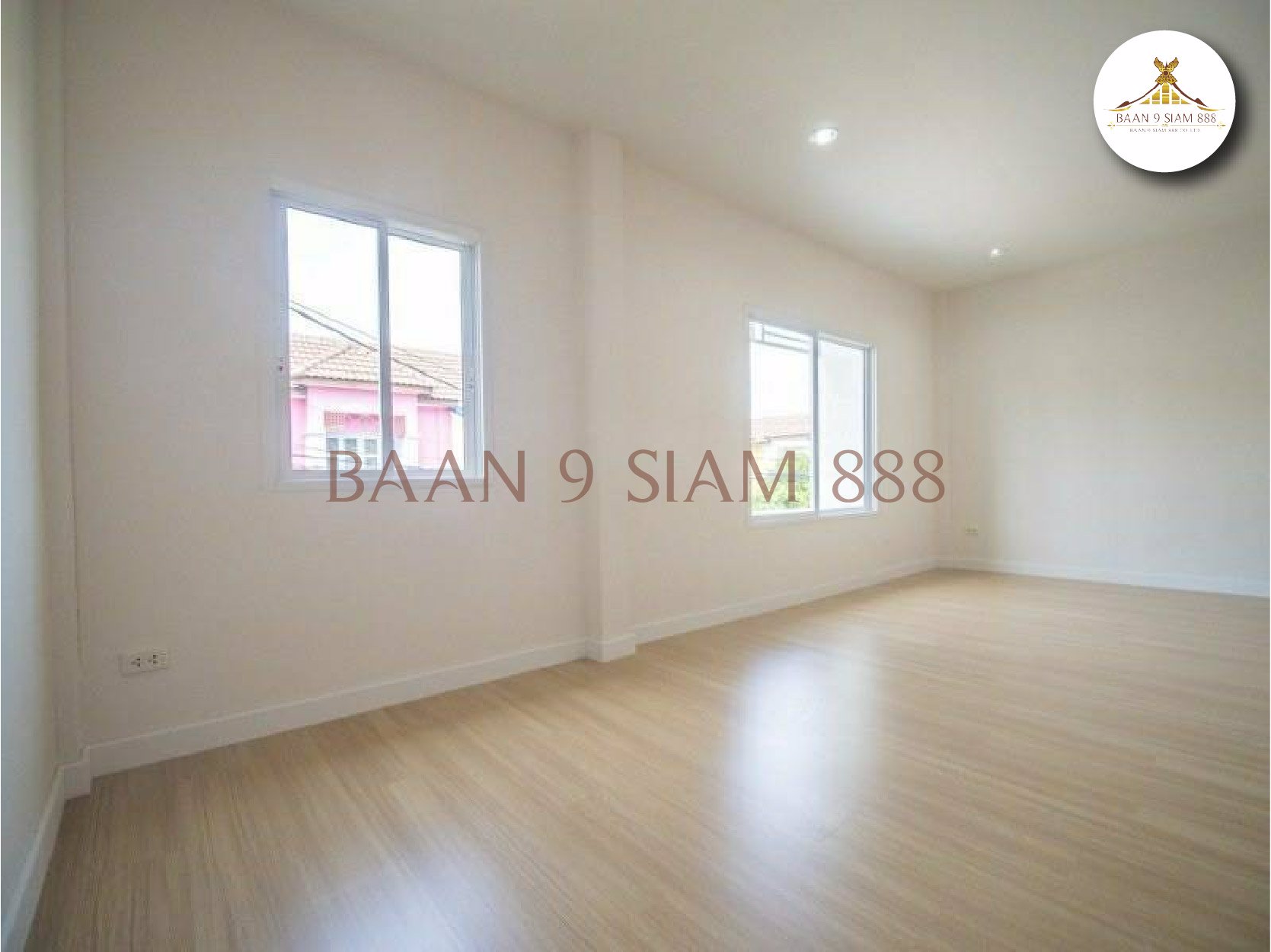 ทาวเฮ้าส์-หมู่บ้าน-ปิยวรารมย์-1-บางบัวทอง