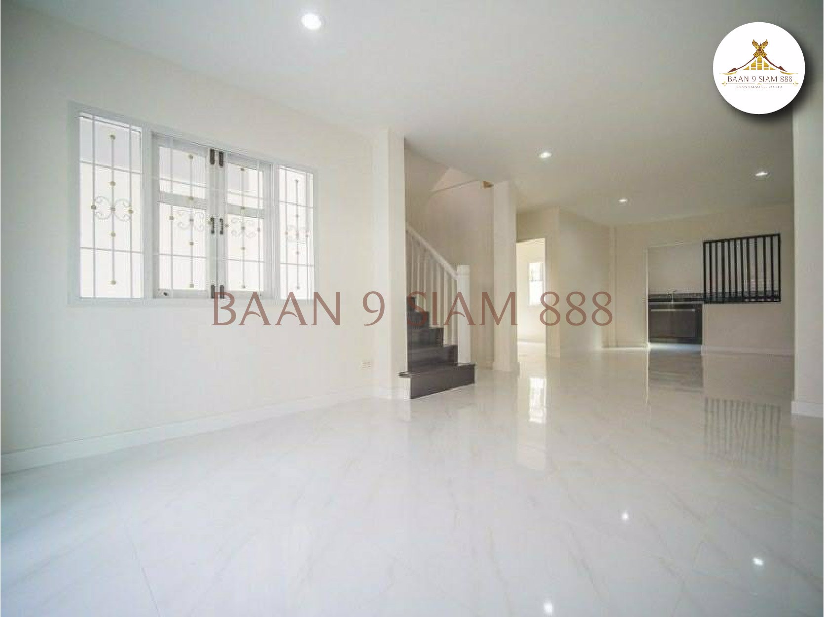 ทาวเฮ้าส์-หมู่บ้าน-ปิยวรารมย์-1-บางบัวทอง