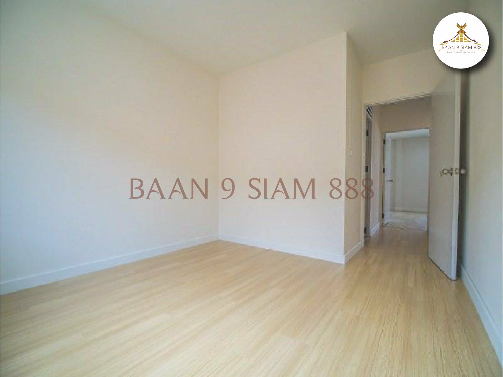 ทาวเฮ้าส์-หมู่บ้าน-ปิยวรารมย์-1-บางบัวทอง