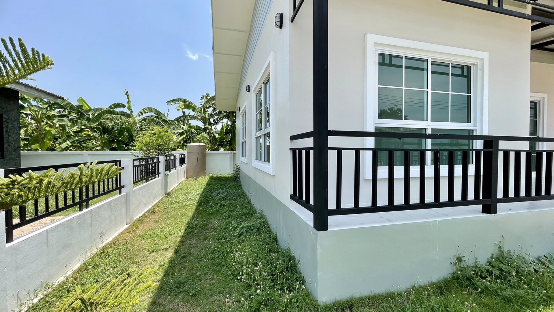 ขายบ้านเดี่ยว-สไตล์โมเดิร์น-โครงการเลดี้แลนด์24-ยูนิตสุดท้าย