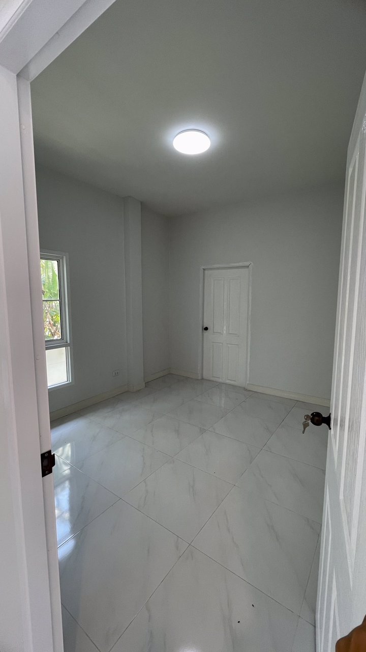 ขายบ้านเดี่ยว-สไตล์โมเดิร์น-โครงการเลดี้แลนด์24-ยูนิตสุดท้าย