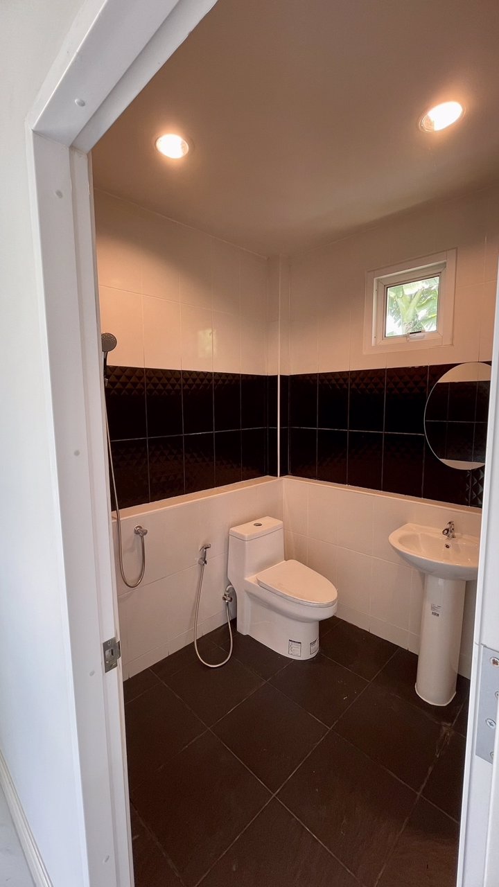 ขายบ้านเดี่ยว-สไตล์โมเดิร์น-โครงการเลดี้แลนด์24-ยูนิตสุดท้าย