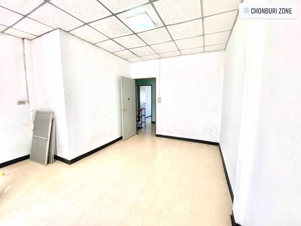 ให้เช่าบ้าน-ทาวน์โฮม-2-ชั้น หมู่บ้านอีสเทริน์แลนด์-หนองยายบู่-ศรีราชา