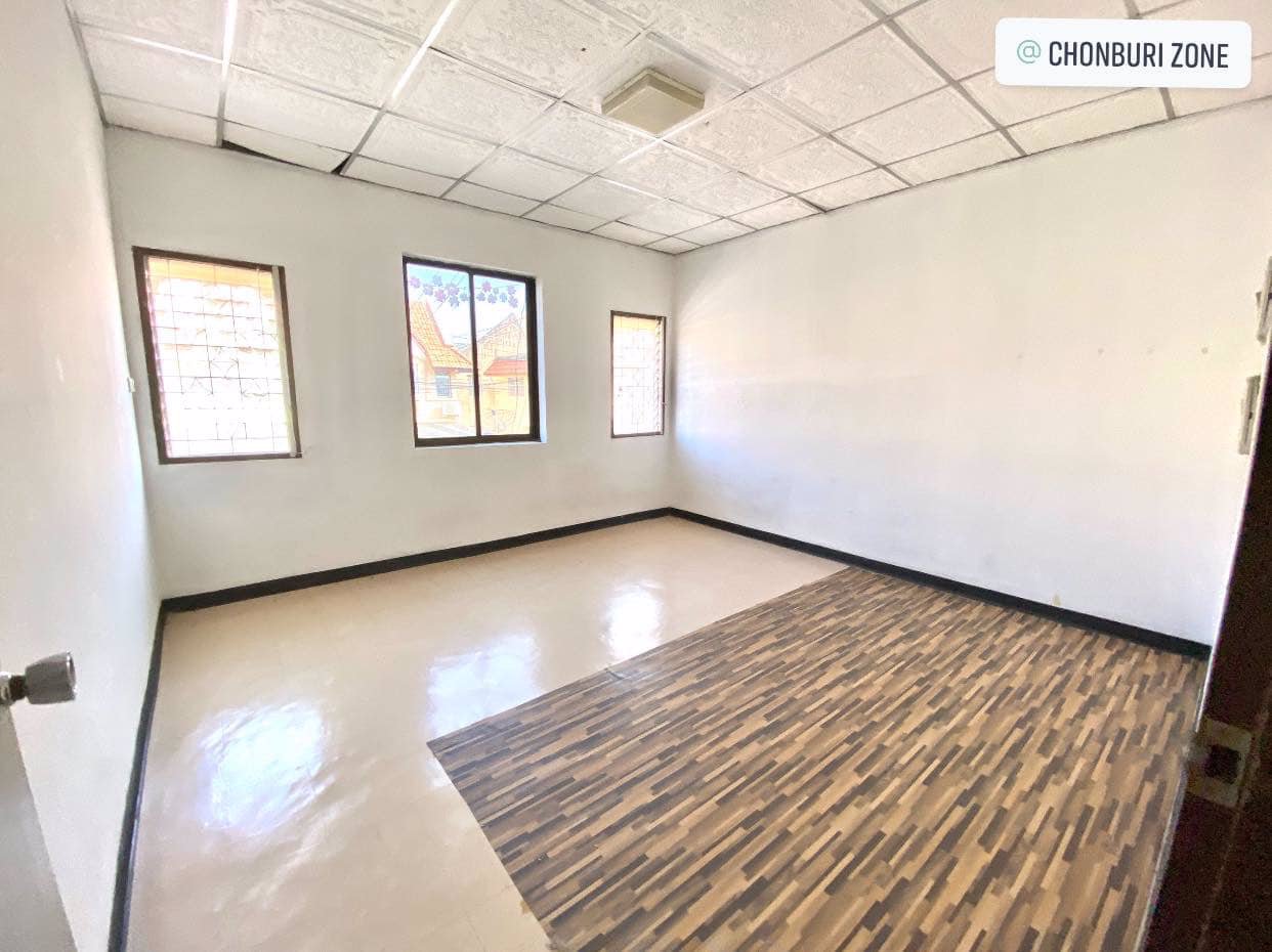 ให้เช่าบ้าน-ทาวน์โฮม-2-ชั้น หมู่บ้านอีสเทริน์แลนด์-หนองยายบู่-ศรีราชา