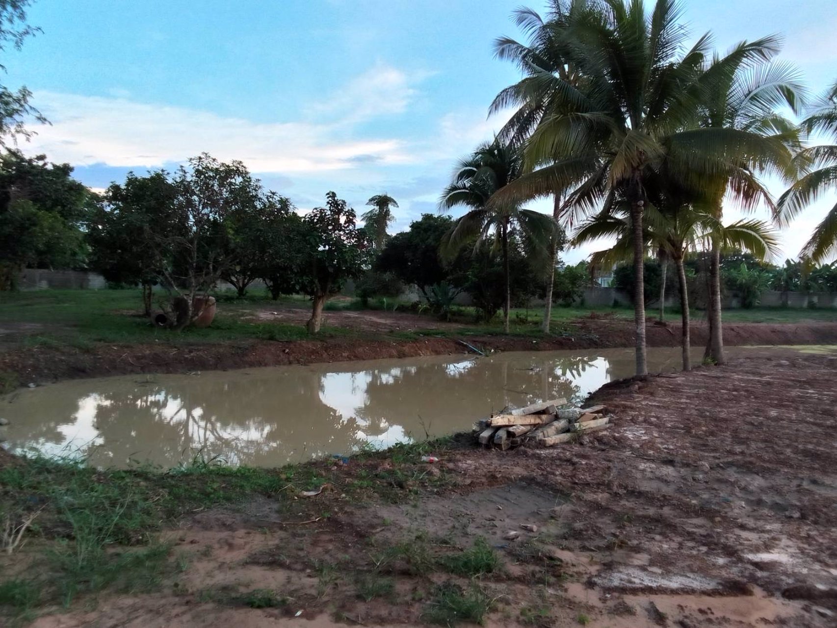 ขายที่ดิน-เนื้อที่-8-ไร่-3-งาน-70-ตารางวา