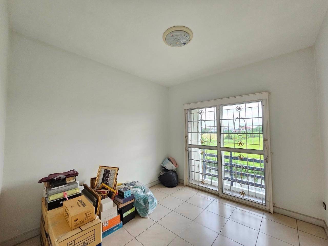 ซื้อบ้านเงินเหลือ-บ้านแฝด-หมู่บ้าน-แกรนด์กิตติยา