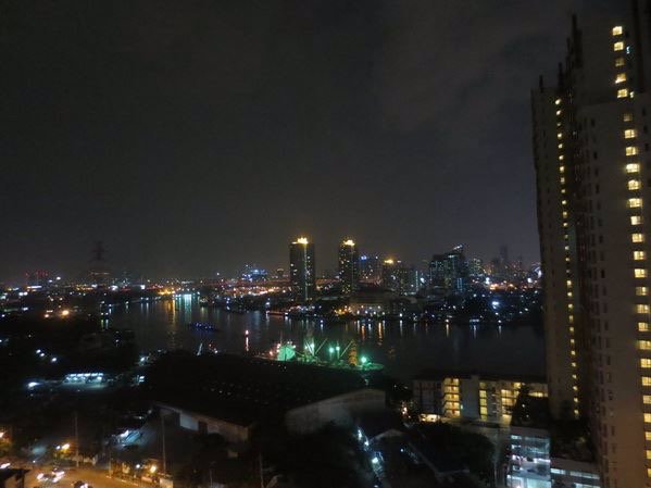 ให้เช่าคอนโดลุมพินีริเวอร์วิวราษฎร์บูรณะ-ตกแต่งใหม่-เฟอร์ใหม่เอี่ยม-เครื่องใช้ไฟฟ้าครบครัน