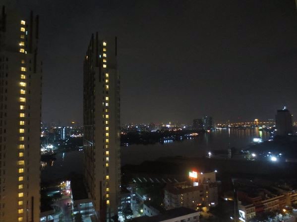 ให้เช่าคอนโดลุมพินีริเวอร์วิวราษฎร์บูรณะ-ตกแต่งใหม่-เฟอร์ใหม่เอี่ยม-เครื่องใช้ไฟฟ้าครบครัน