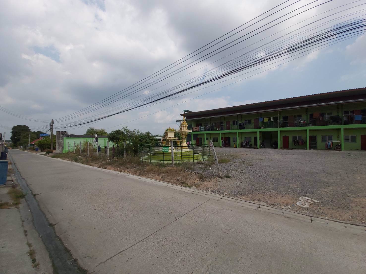 ขายที่ดินพร้อมหอพัก-เนื้อที่-1-ไร่-นิคมพัฒนา-ซ4-อินทร์แก้ว