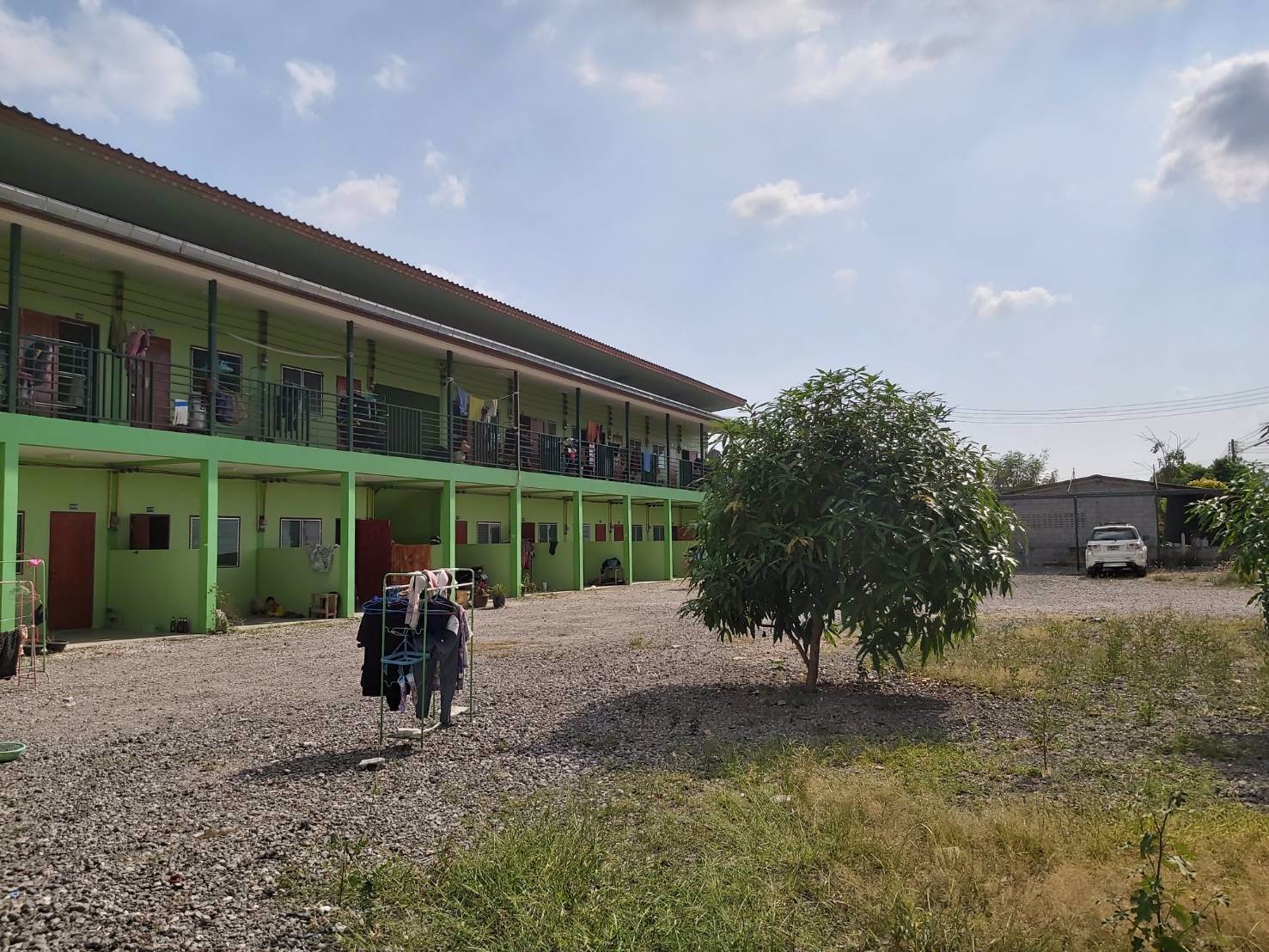 ขายที่ดินพร้อมหอพัก-เนื้อที่-1-ไร่-นิคมพัฒนา-ซ4-อินทร์แก้ว