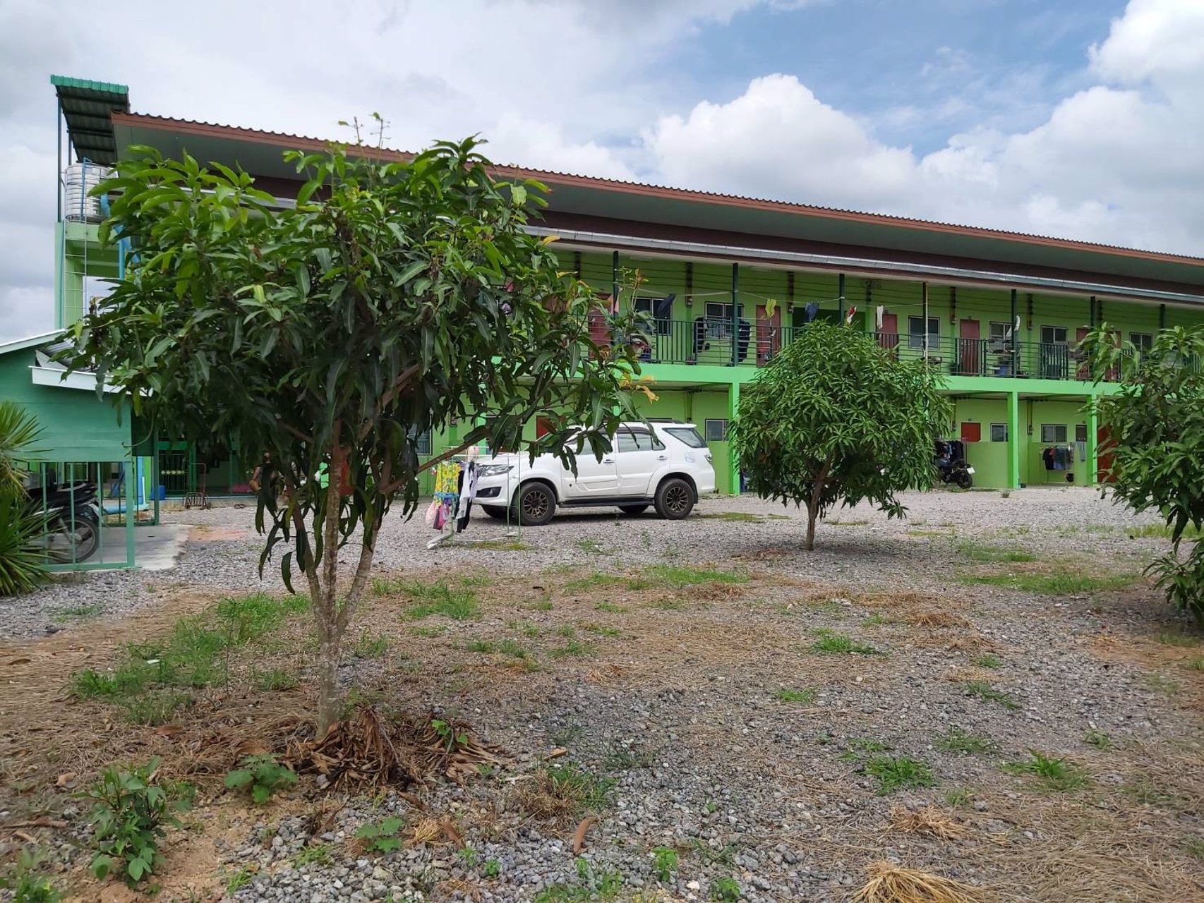 ขายที่ดินพร้อมหอพัก-เนื้อที่-1-ไร่-นิคมพัฒนา-ซ4-อินทร์แก้ว