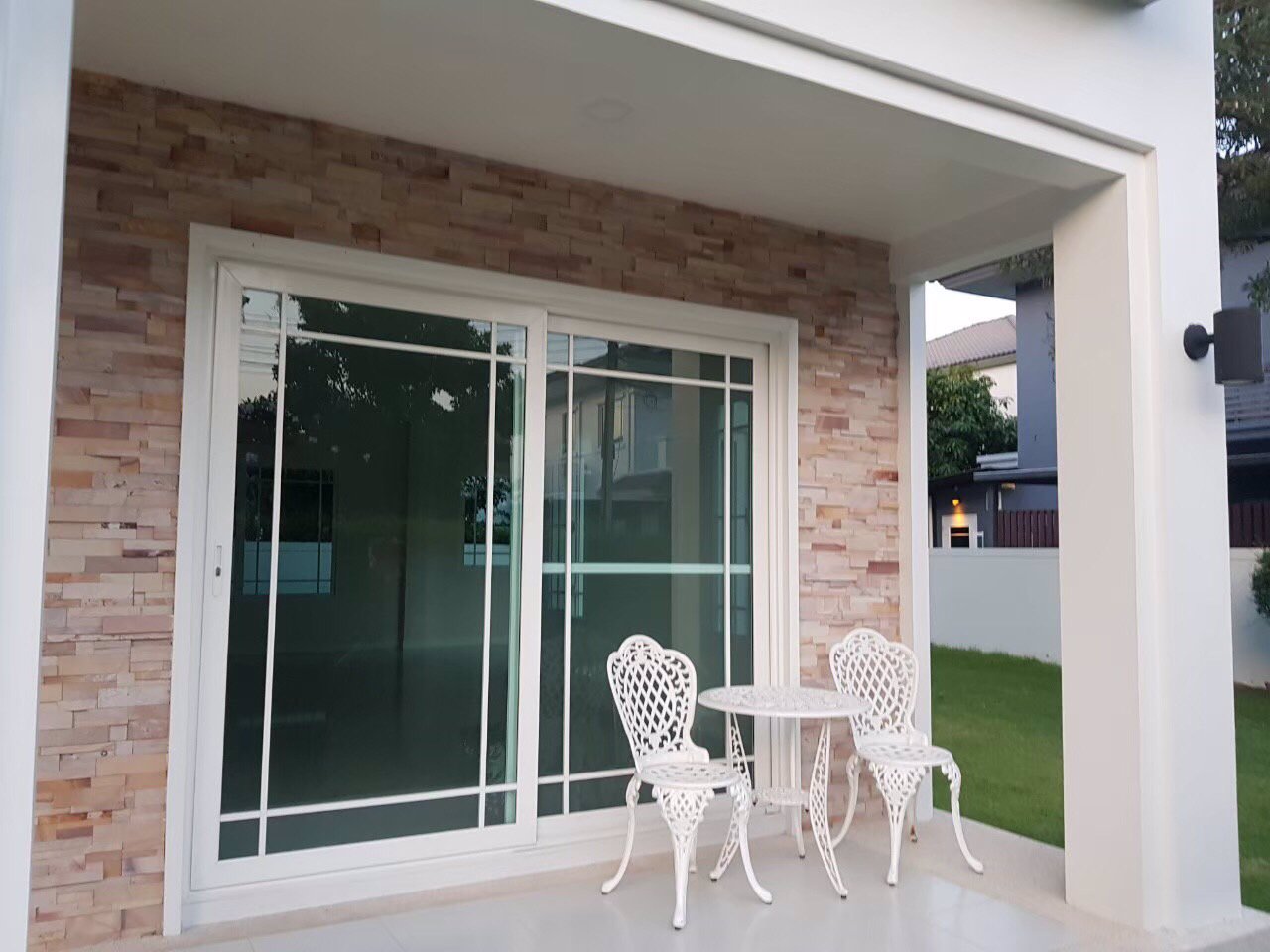 ให้เช่า-บ้านมัณฑนา-รามอินทรา-วงแหวน-3-ห้องนอน-3-ห้องน้ำ-บ้านใหม่มาก-ใกล้-ราคา-45000-บาท