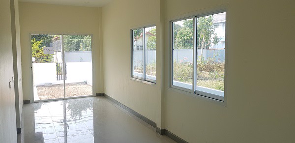 ขายบ้านแฝดชั้นเดียวสร้างใหม่พร้อมที่จอดรถ-มธัญญาพร2-ถรังสิต-นครนายก-คลอง8-ธัญบุรี