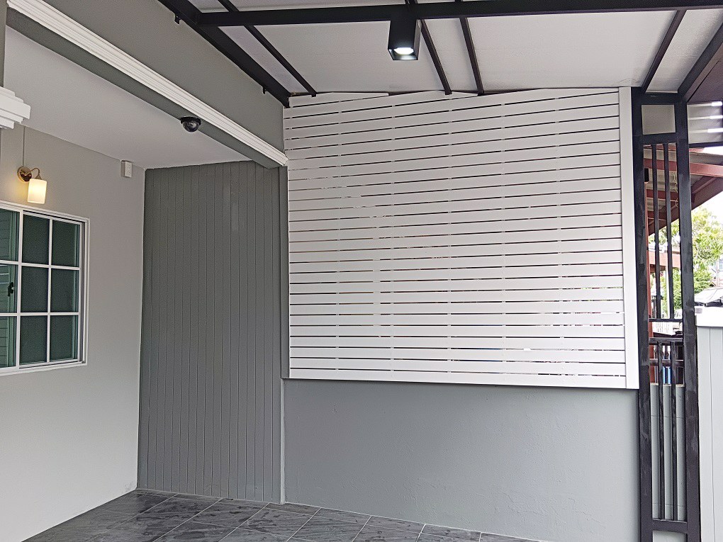 ทาวน์เฮาส์2ชั้น-ลำลูกกาคลอง-7-รีโนเวทใหม่แบบจัดเต็ม-เป็นห้องริมหลังใหญ่ให้ความรู้สึกเหมือนบ้านเดี่ยว