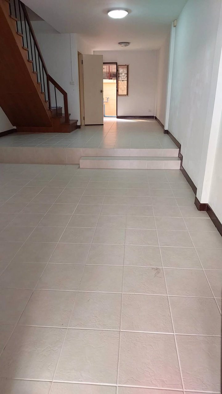 ให้เช่า-ทาวน์เฮ้าส์-2ชั้น-หมู่บ้านเฟิร์สโฮม-รามอินทรา-วัชรพล