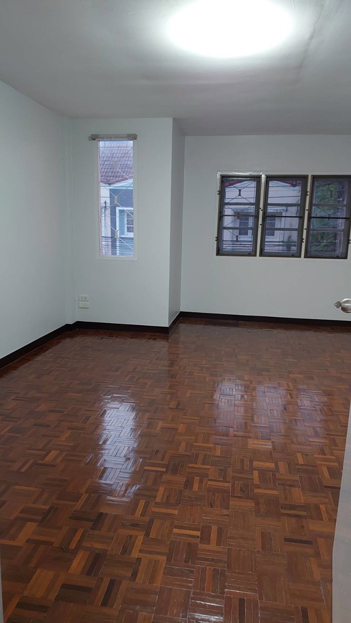 ให้เช่าทาวน์เฮ้าส์-หมู่บ้านเฟิร์สโฮม-รามอินทรา-ใกล้ห้าแยกวัชรพล