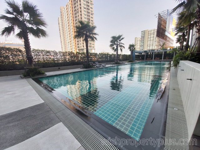 ขายคอนโดใกล้ห้างสรรพสินค้า