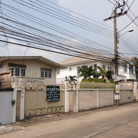 บ้านพร้อมที่ดิน-94-ตารางวา-เหมาะทำโฮมออฟฟิศ-ใกล้เดอะมอลล์งามวงค์วาน-ใกล้โลตัสแคราย