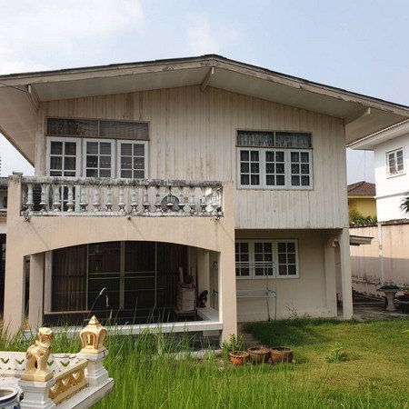 บ้านพร้อมที่ดิน-94-ตารางวา-เหมาะทำโฮมออฟฟิศ-ใกล้เดอะมอลล์งามวงค์วาน-ใกล้โลตัสแคราย