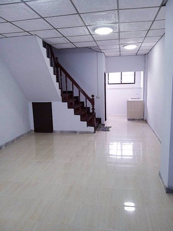 ทาวน์เฮ้าท์-2-ชั้น-มบเมืองประชา-ใกล้รถไฟฟ้าสายสีม่วง-พร้อมอยู่-จปทุมธานี