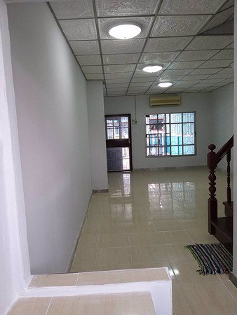 ทาวน์เฮ้าท์-2-ชั้น-มบเมืองประชา-ใกล้รถไฟฟ้าสายสีม่วง-พร้อมอยู่-จปทุมธานี