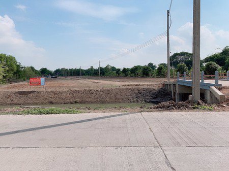 ที่ดินพร้อมสร้างบ้าน-18แปลง-แยกฉโนด-น้ำ-ไฟ-ถนนคอนกรีต-มีครบ-จปทุมธานี