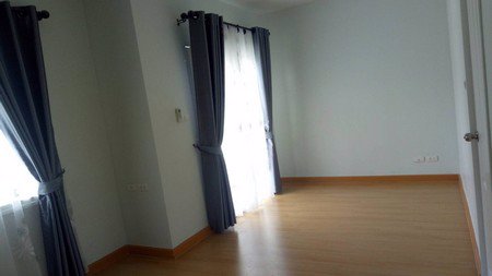 ทาว์นเฮ้าส์-2-ชั้น-มบเดอะคัลเลอร์อารียา-3-นอน-2-น้ำ-พร้อมอยู่-ขคลองสามวา-กทม